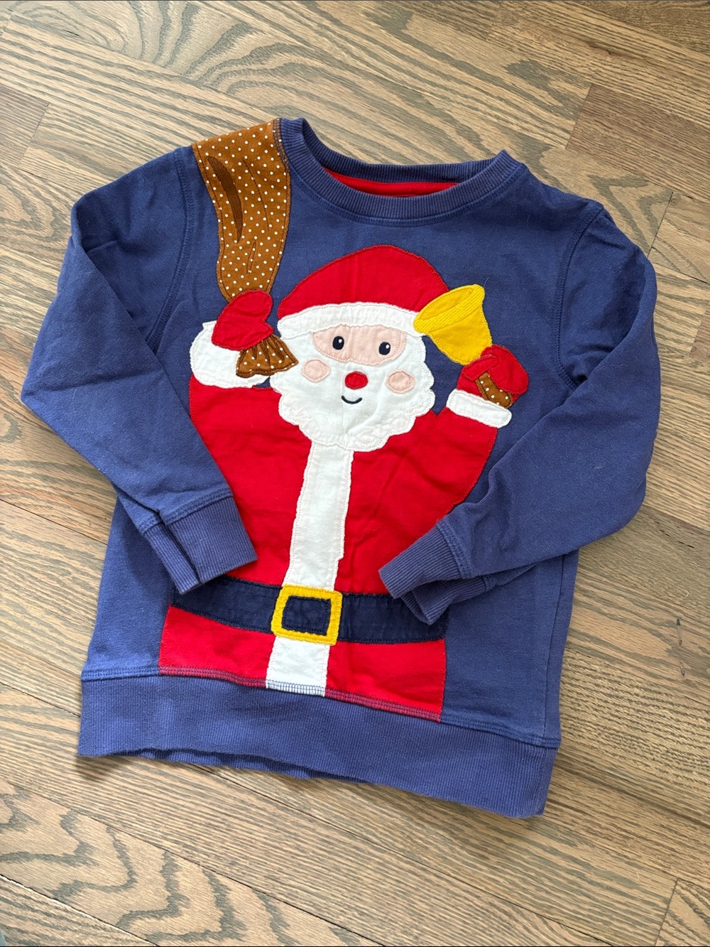 Mini Boden holiday appliqué sweatshirt